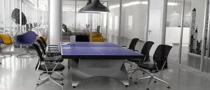 mesa de ping pong en oficina corporativa